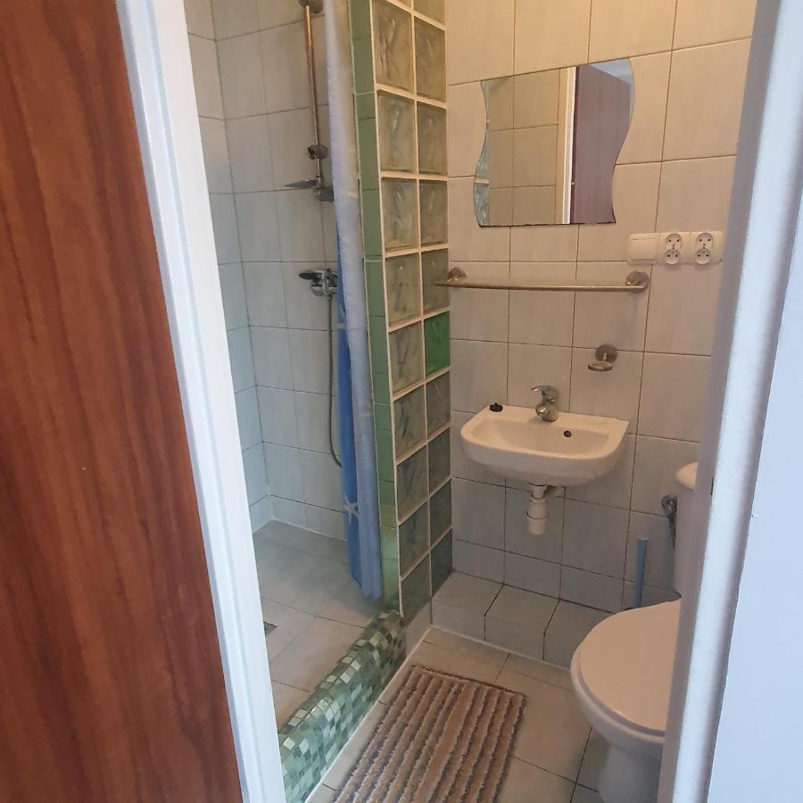 Na Fali Pokoje Goscinne Łeba Exterior foto